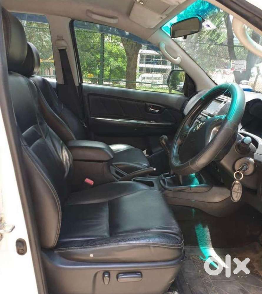 Toyota Fortuner 2015-2016 Diesel Well Maintained