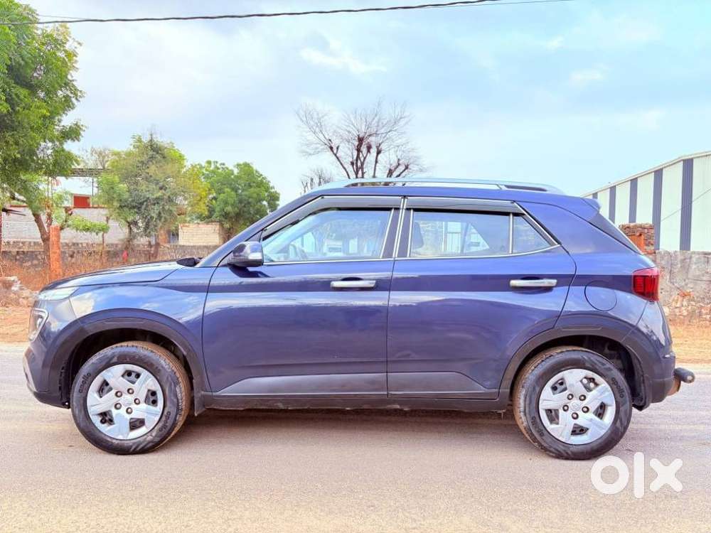 Hyundai Venue 1.2 S Plus, 2021, Petrol