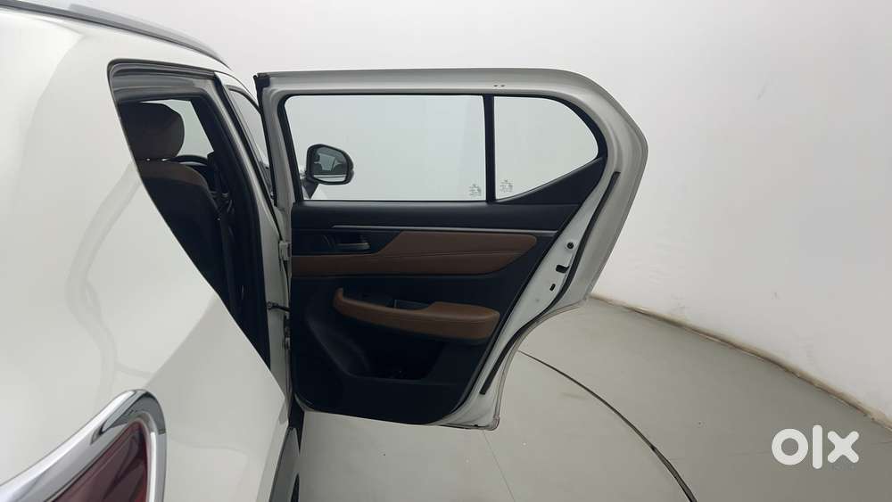 Honda Elevate Zx Cvt, 2023, Petrol