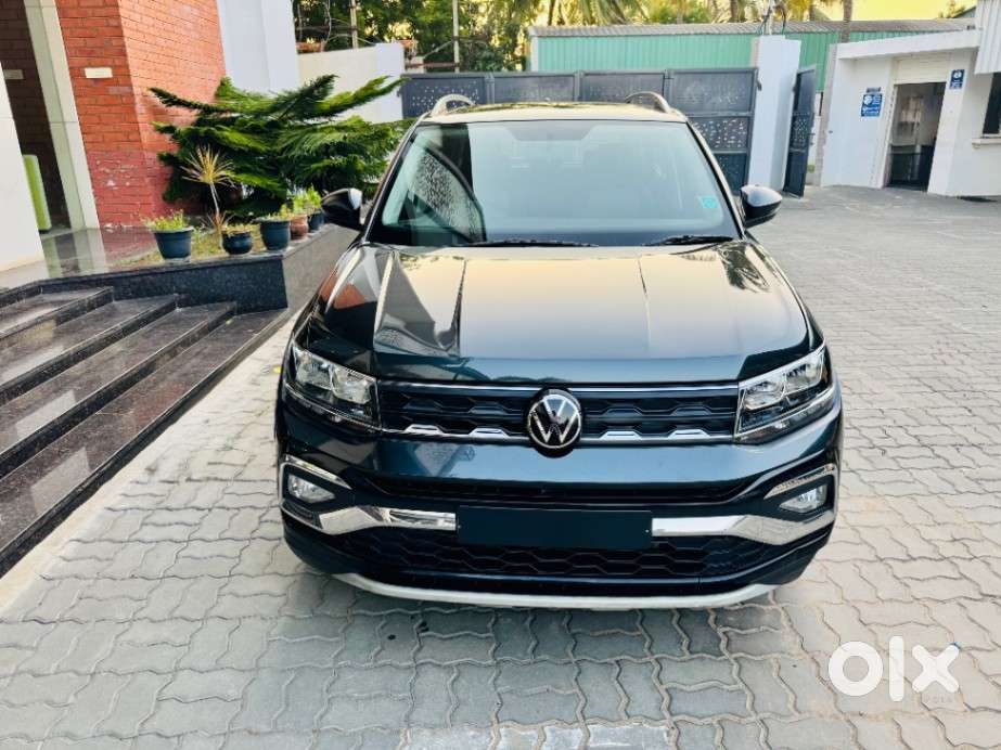 Volkswagen Taigun 1.0 Tsi Highline At, 2022, Petrol