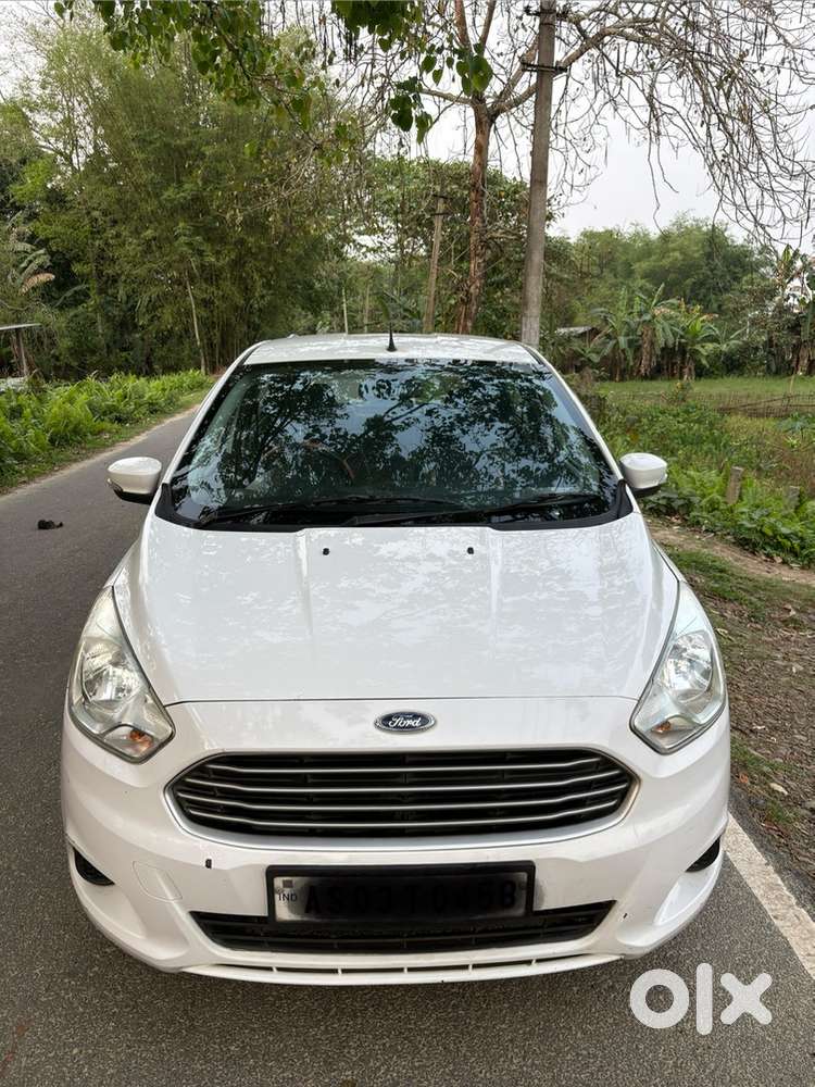 Ford Figo Petrol 2016