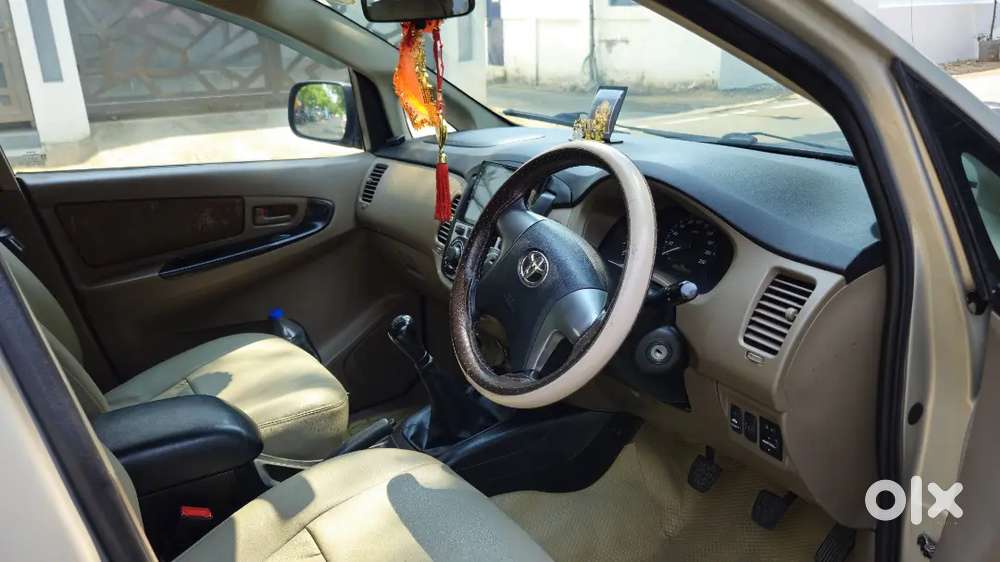 2016 Toyota Innova 2.5 G  V-spec Upgrades