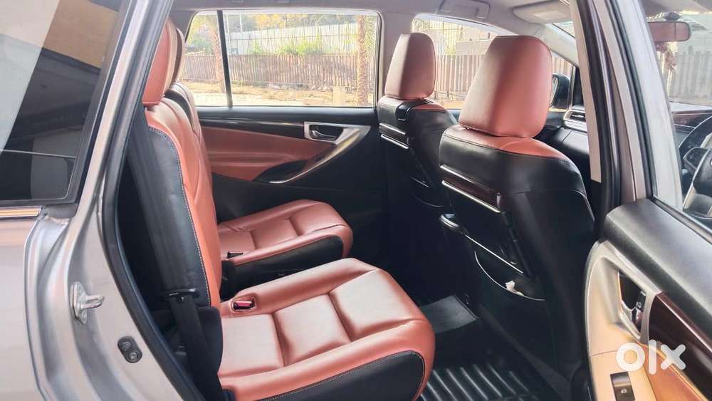 Toyota Innova Crysta 2.8z Automatic, 2017, Petrol