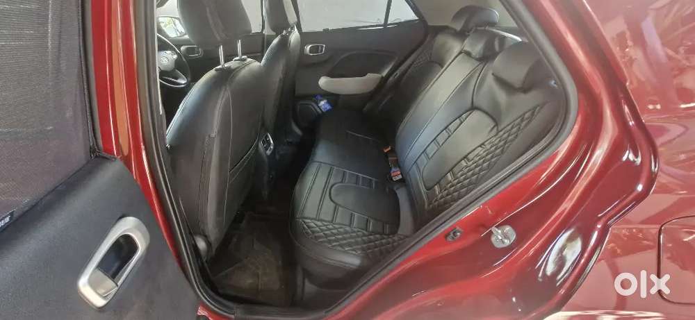 Hyundai Venue 2023 Petrol 15000 Km Driven