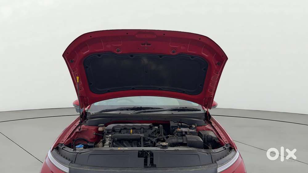 Hyundai Verna 1.5 Sx (o) Petrol Mt, 2023, Petrol