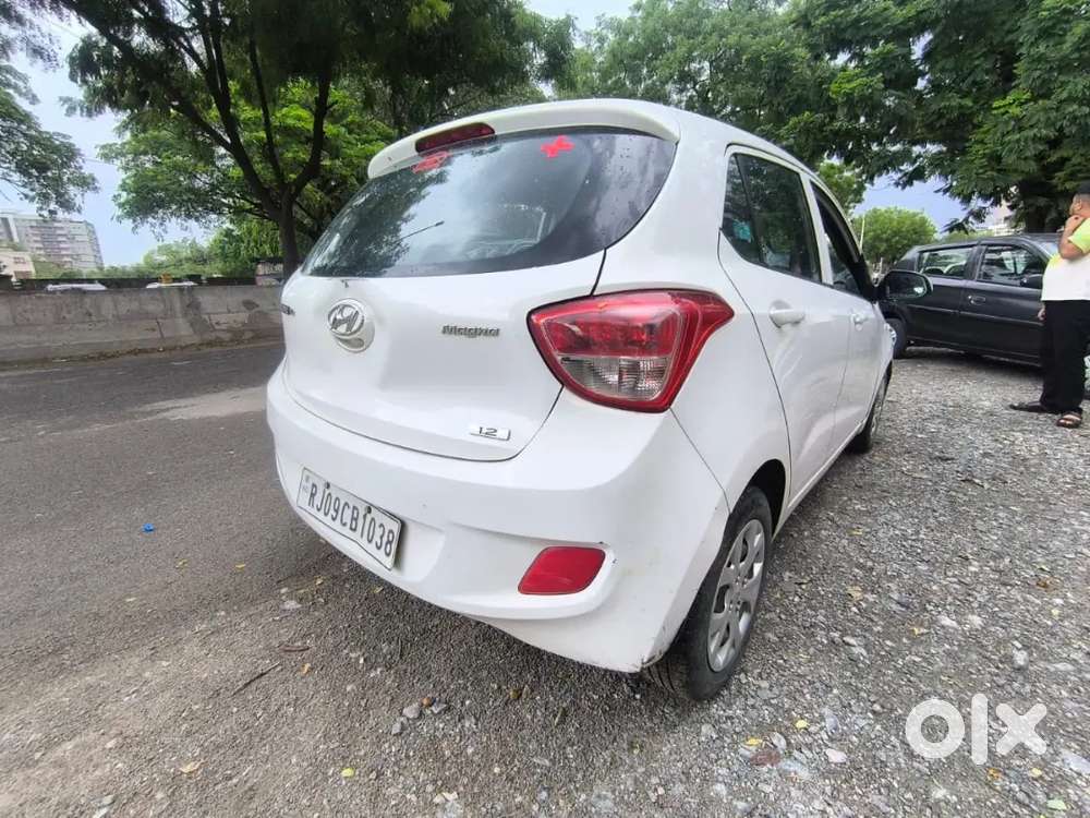 Hyundai Grand I10 2014 Petrol Well Maintained
