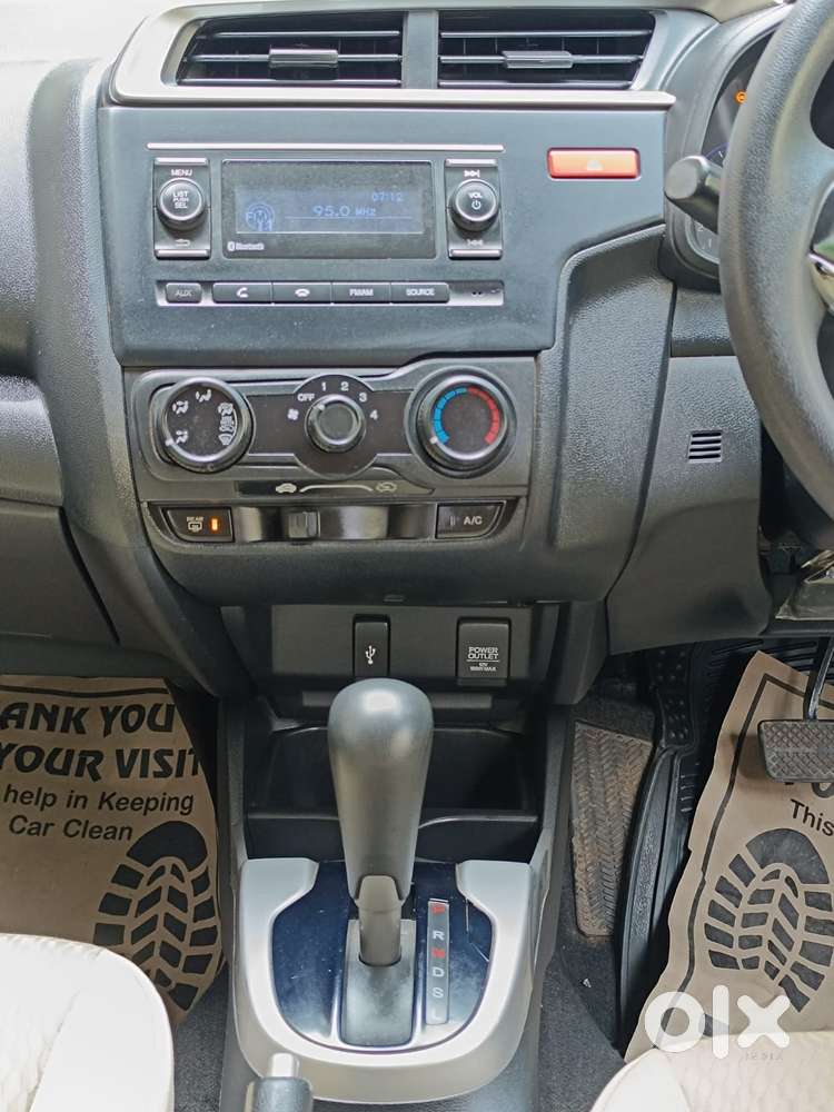 Honda Jazz V Cvt, 2015, Petrol