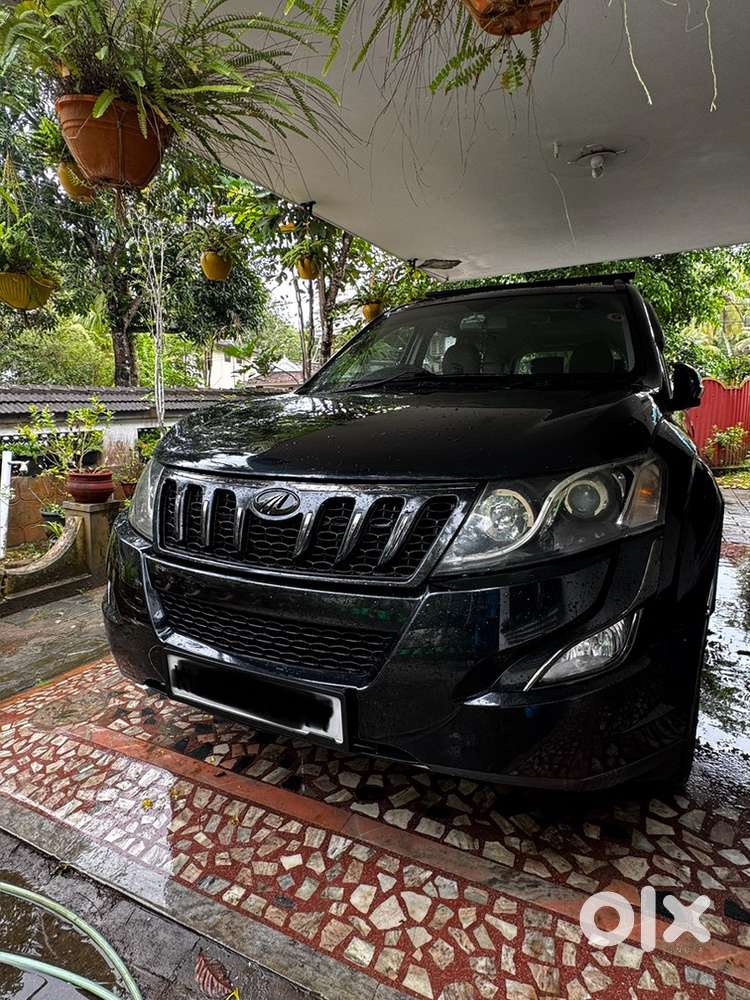 Mahindra Xuv500 2016 Diesel 75000 Km Driven