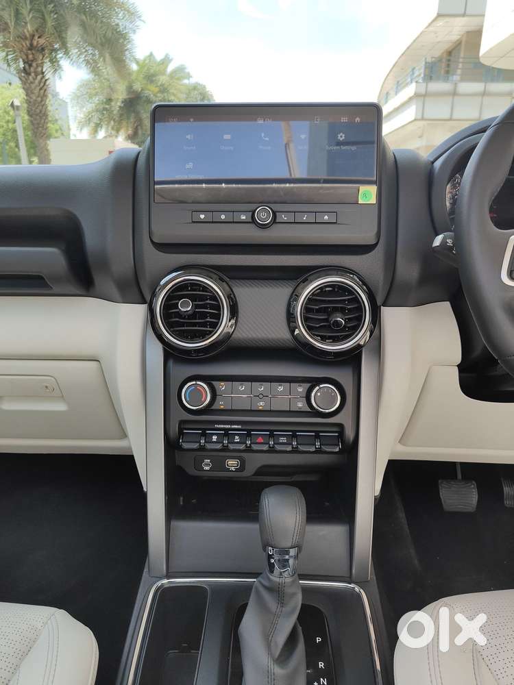 Mahindra Thar Roxx Mx5 Petrol At 2wd, 2024, Petrol