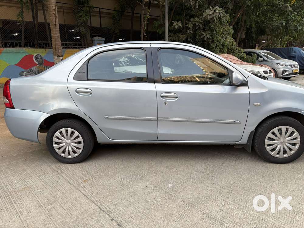 Toyota Etios 2010-2012 G, 2011, Petrol
