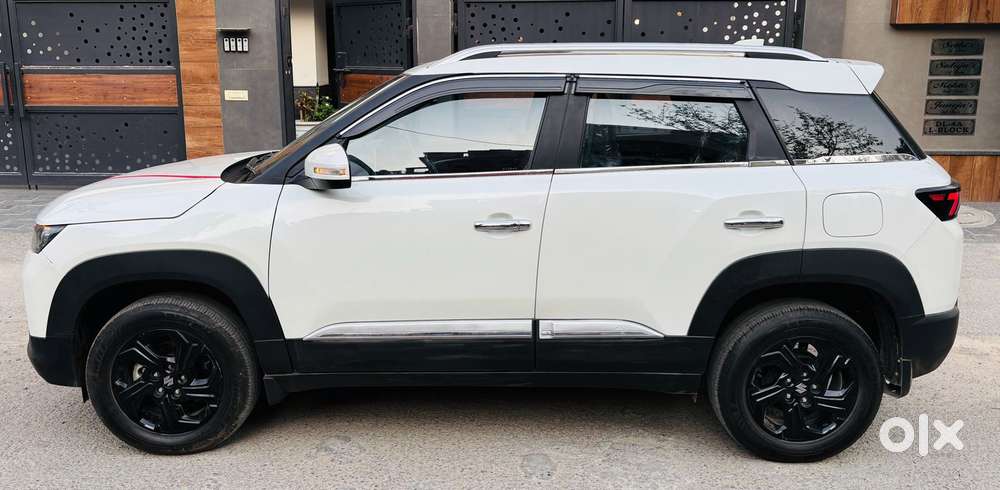 Maruti Suzuki Brezza 1.5 Zxi Smart Hybrid, 2025, Petrol