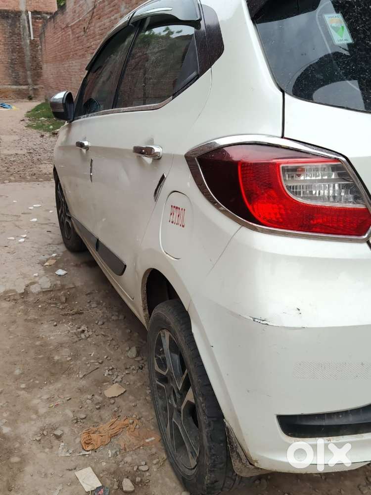 Tata Tiago Petrol