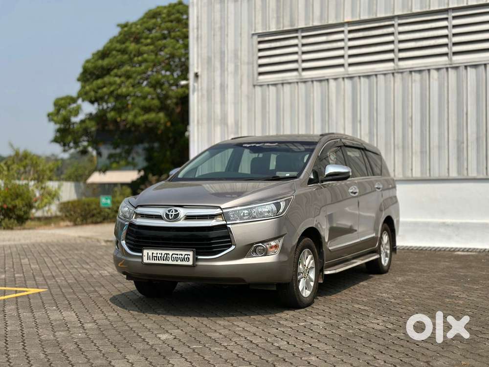Toyota Innova Crysta 2.4 G Mt, 2017, Diesel