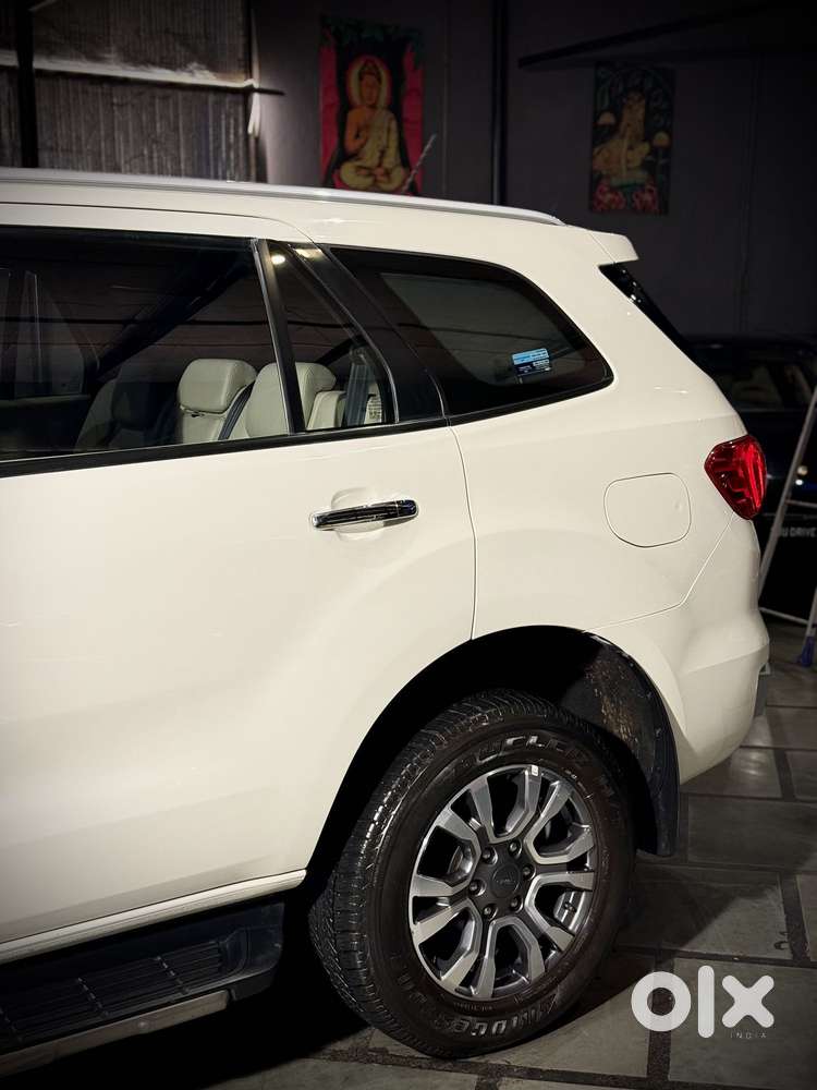 Ford Endeavour Titanium Plus 4x4, 2021, Petrol