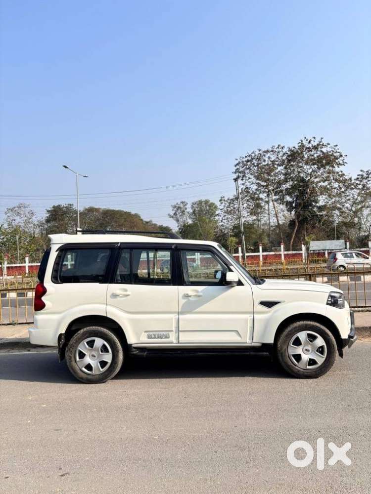 Mahindra Scorpio