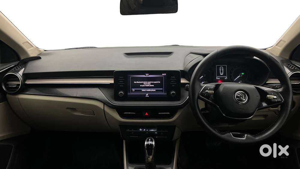 Skoda Slavia 1.0 Ambition Tsi At, 2023, Petrol
