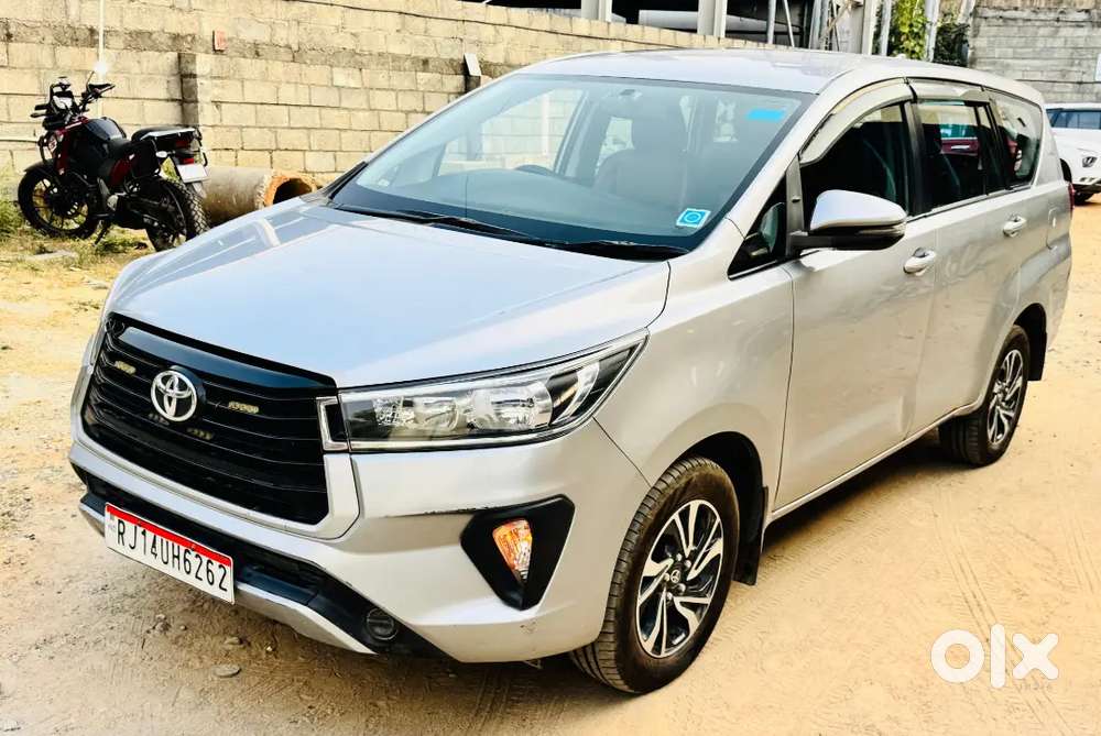 Toyota Innova Crysta 2022 Petrol 128000 Km Driven