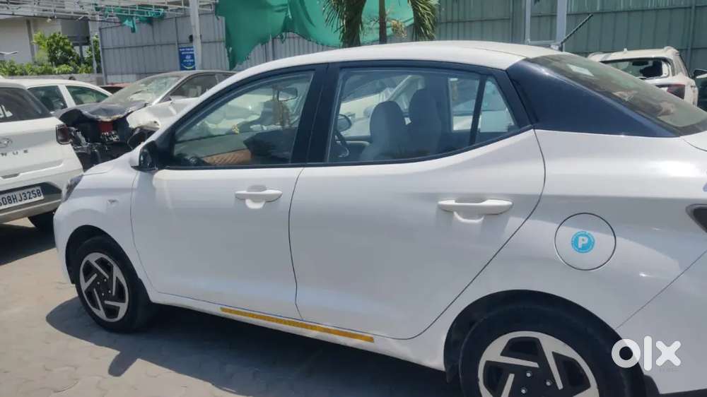 Hyundai Aura 2024 Cng & Hybrids 40000 Km Driven