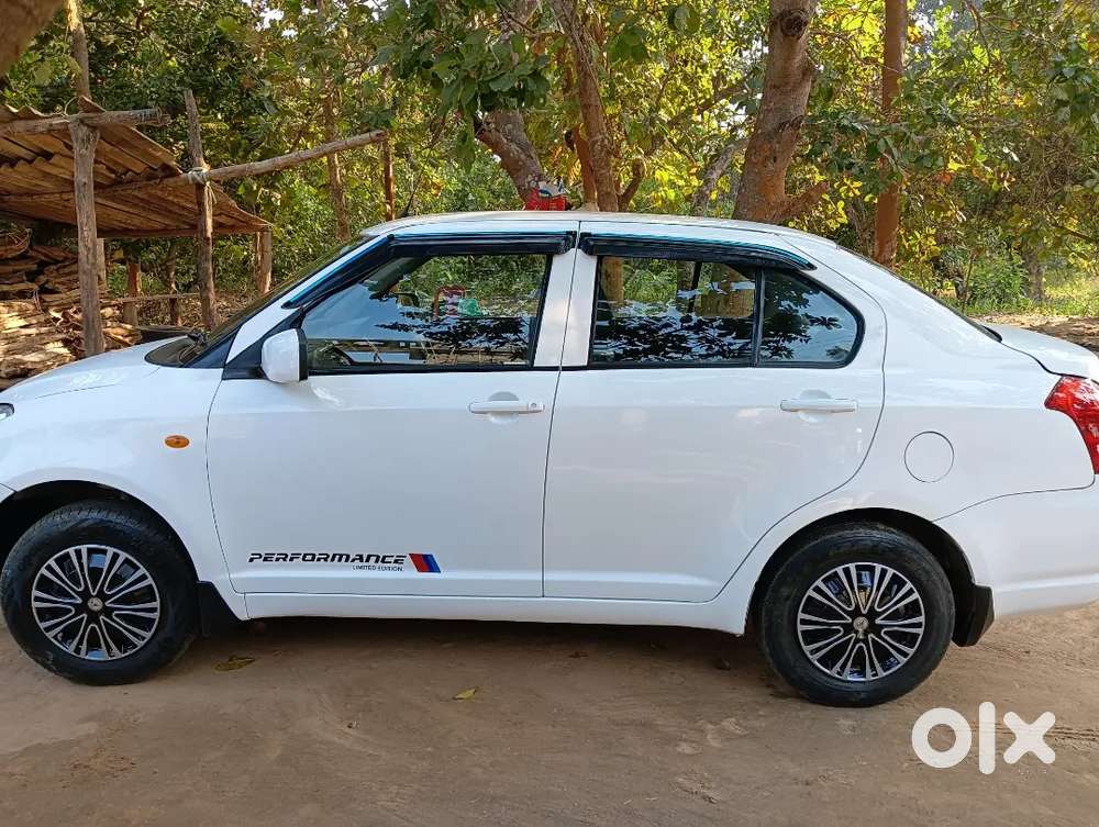 Maruti Suzuki Dzire Lxi, 2009 Petrol Manual