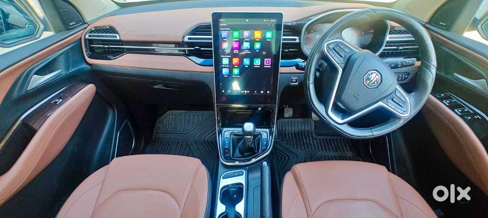 Mg Hector Plus 1.5 Hybrid Super Turbo 7 Str, 2023, Petrol