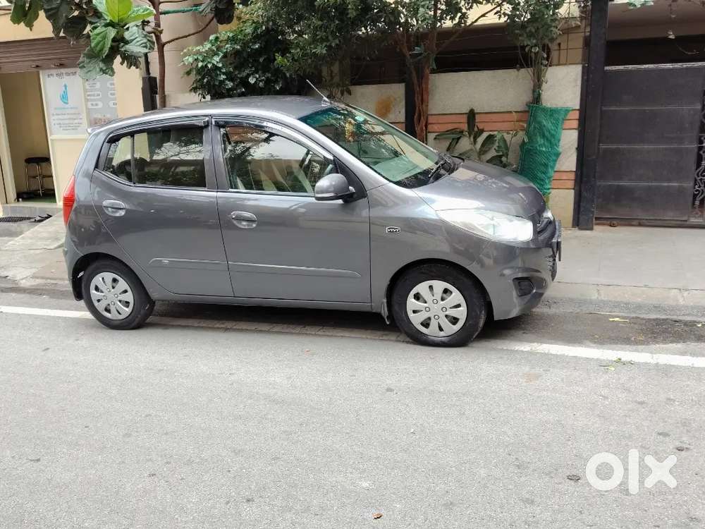 Hyundai I10 Sportz 2011 Petrol