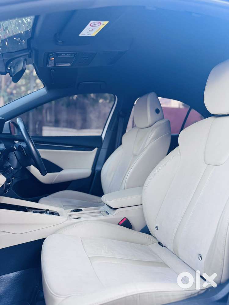 Skoda Octavia 1.8 Tsi At L K, 2022, Petrol