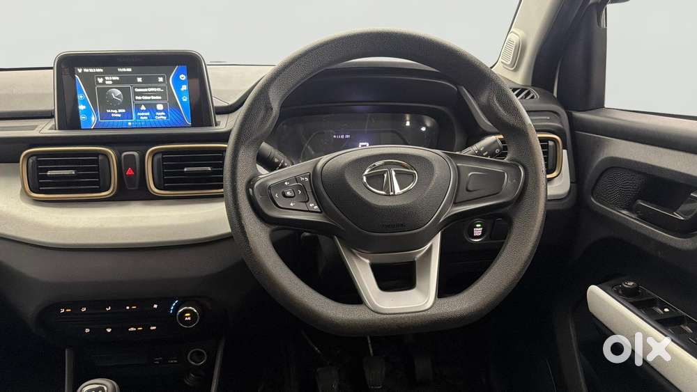 Tata Punch Accomplished Dazzle Sunroof Cng, 2023, Cng & Hybrids