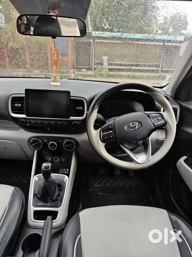 Hyundai Venue 1.2 S Plus, 2023, Petrol
