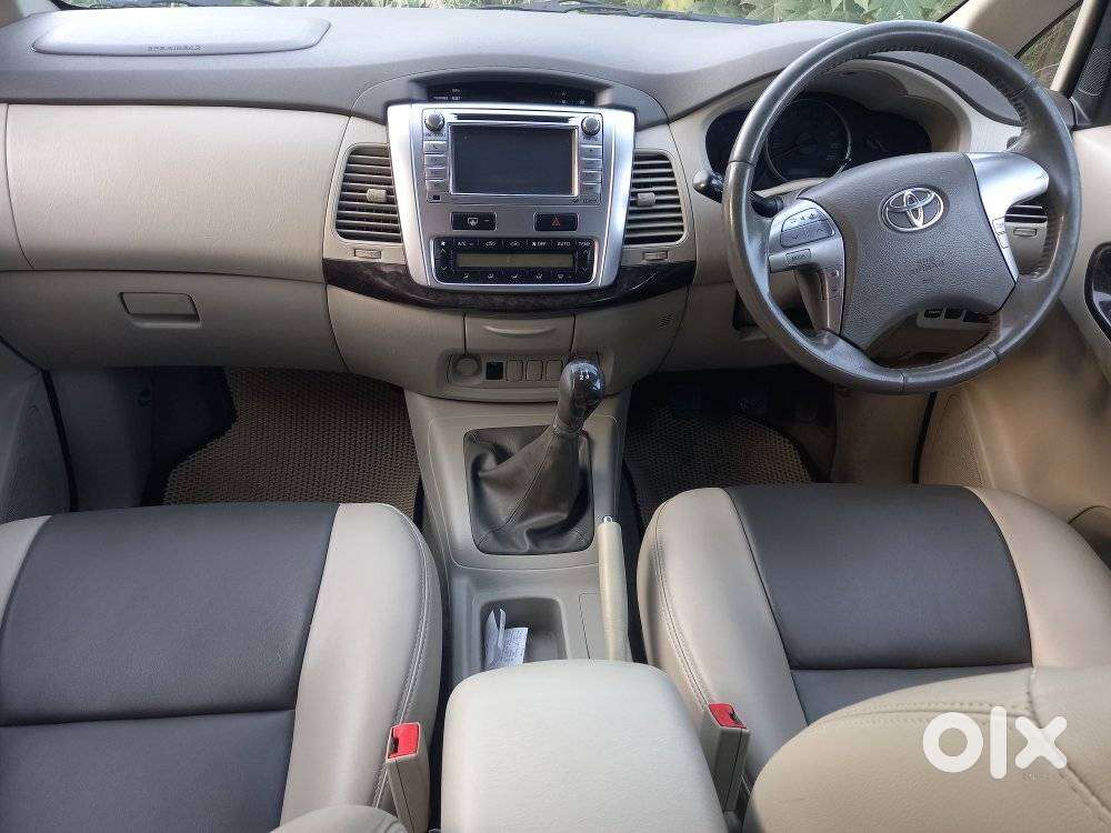 Toyota Innova 2.5 Z Diesel 7 Seater, 2014, Diesel