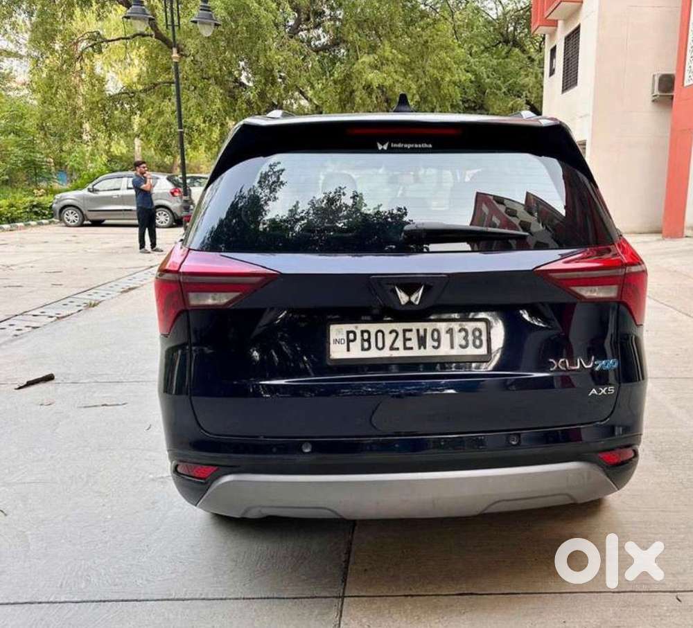 Mahindra Xuv700 2.0 Ax 5 Petrol Mt 7 Str, 2024, Petrol