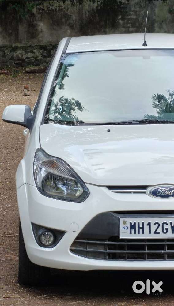 Ford Figo Duratec Titanium 1.2, 2011, Cng & Hybrids