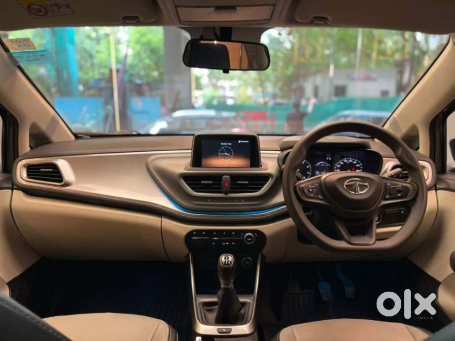 Tata Altroz Xz, 2022, Petrol