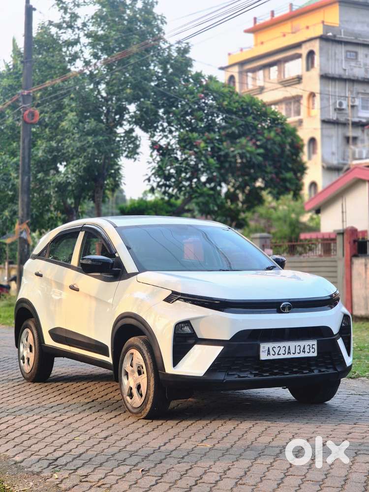 Tata Nexon Smart Plus S 1.2 Revotron Petrol 5 Mt, 2024, Petrol