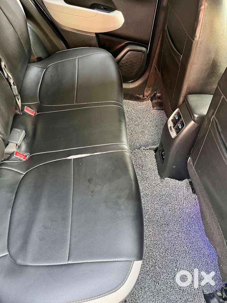 Hyundai Venue 1.2 S (o), 2024, Petrol