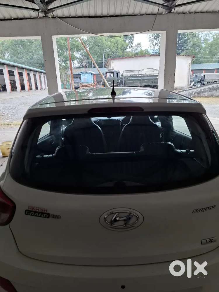 Hyundai Grand I10 2015 Petrol 80000 Km Driven
