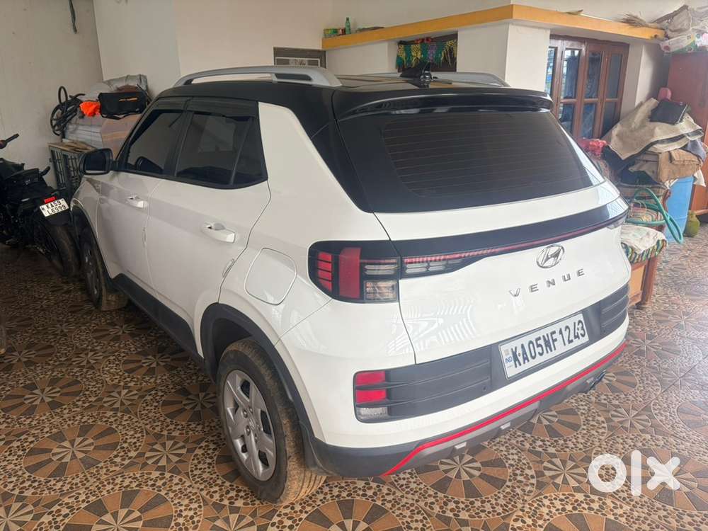 Hyundai Venue Petrol 2022