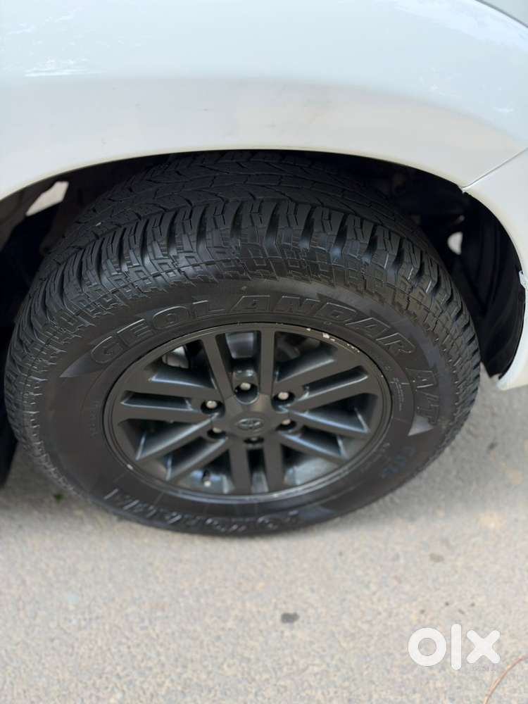 Toyota Fortuner 2015 Km Driven