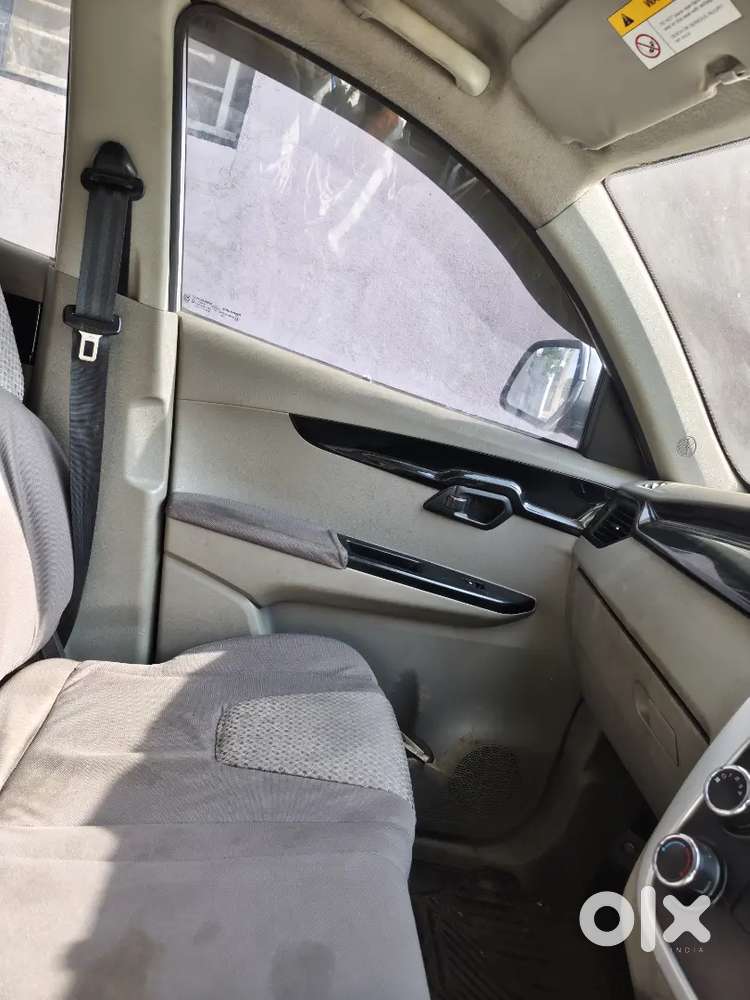 Mahindra Kuv 100 2016 Diesel 6 Str