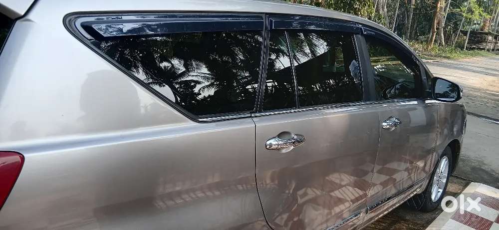 Toyota Innova Crysta 2016 Diesel Manual