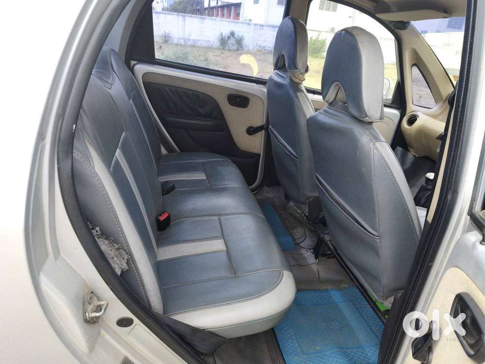Tata Nano Xe, 2012, Petrol