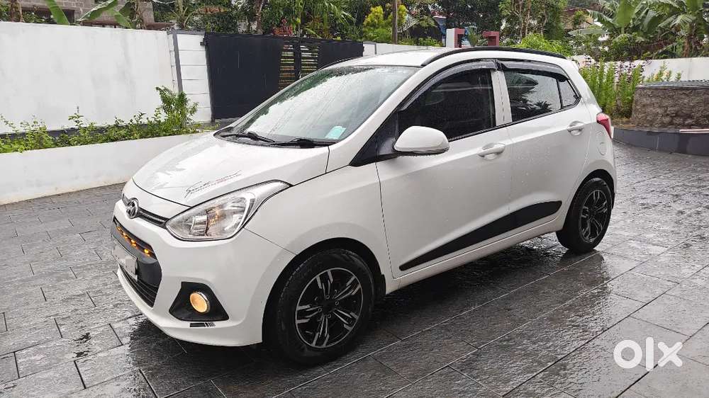 Hyundai Grand I10 Sportz Petrol Manual 2016