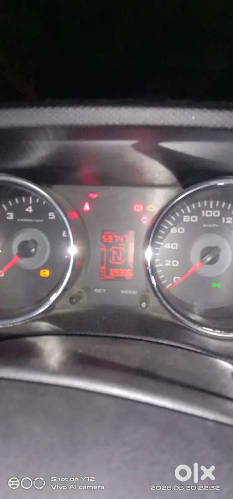 Mahindra Tuv 300 2016 Diesel 89336 Km Driven