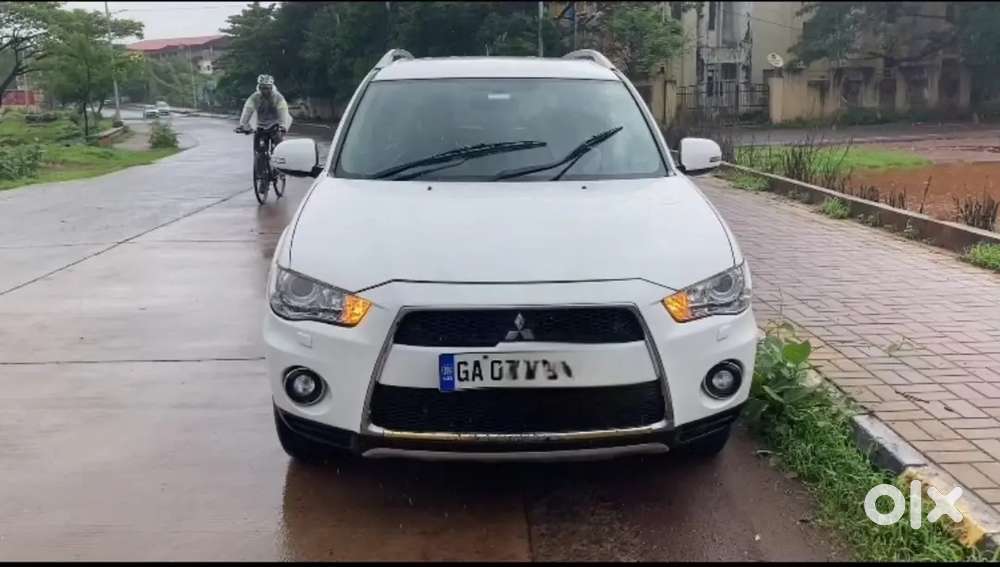 Mitsubishi Outlander 2011 Petrol