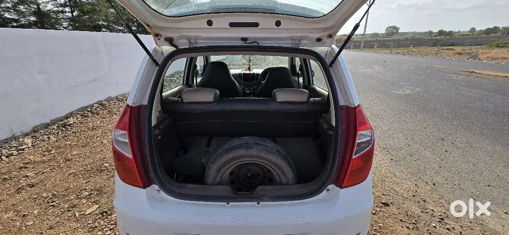 Hyundai I10 2011 Cng & Hybrids Well Maintained