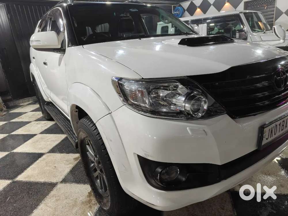 Toyota Fortuner 2016 Diesel Well Maintained