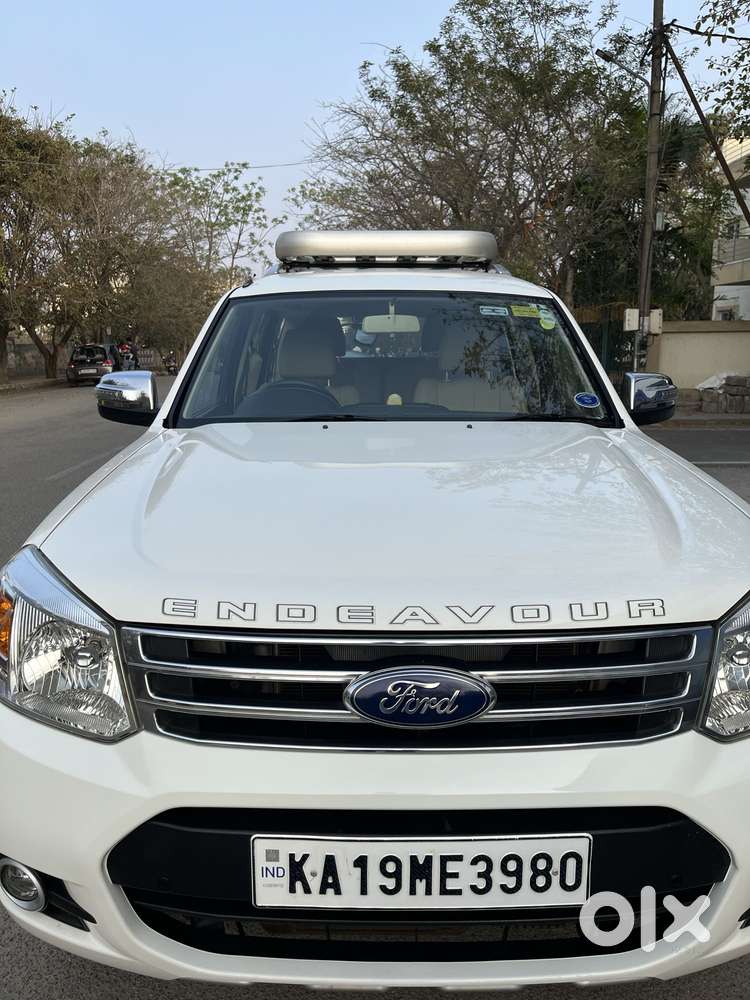 Ford Endeavour 3.2 Titanium At 4x4, 2014, Diesel