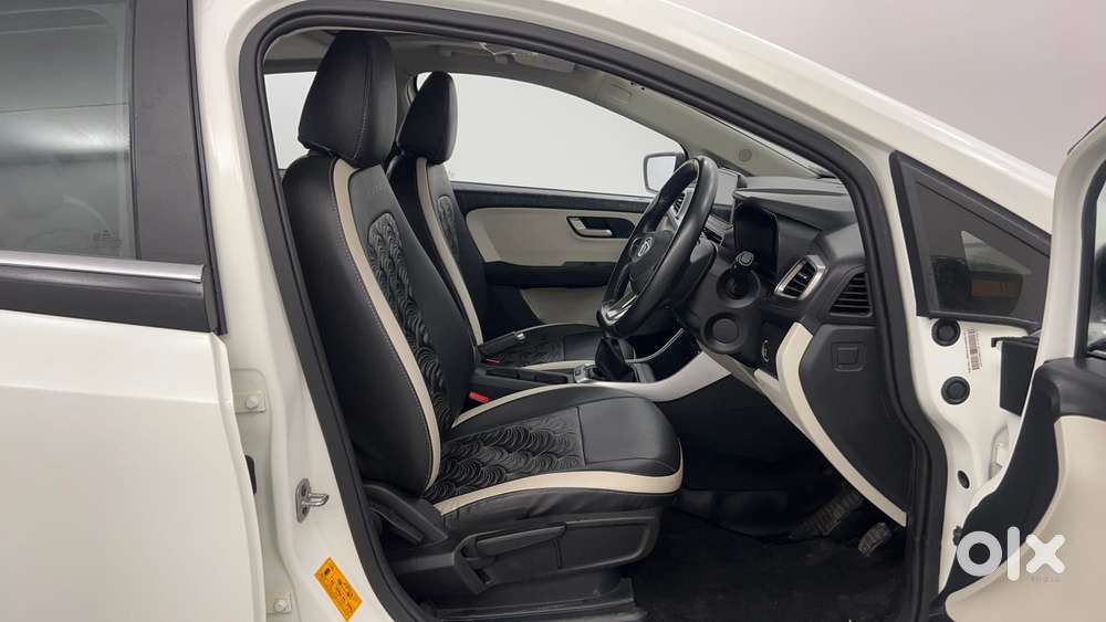 Tata Altroz Xz Plus (s) Diesel, 2023, Diesel