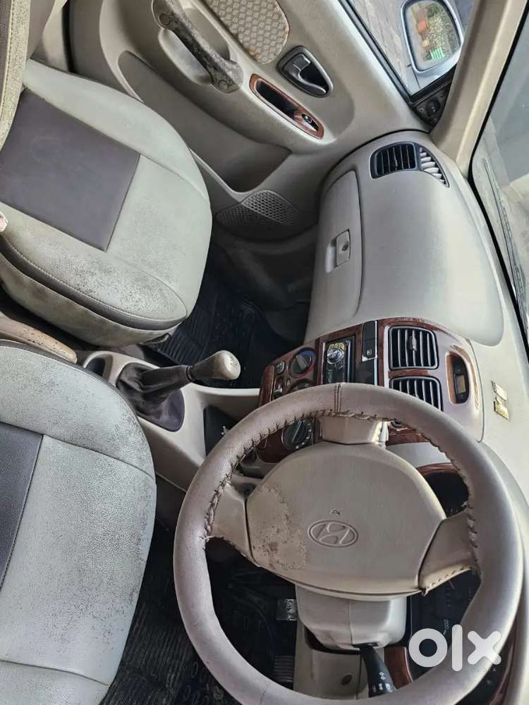 Hyundai Accent Hatchback 2009 Petrol