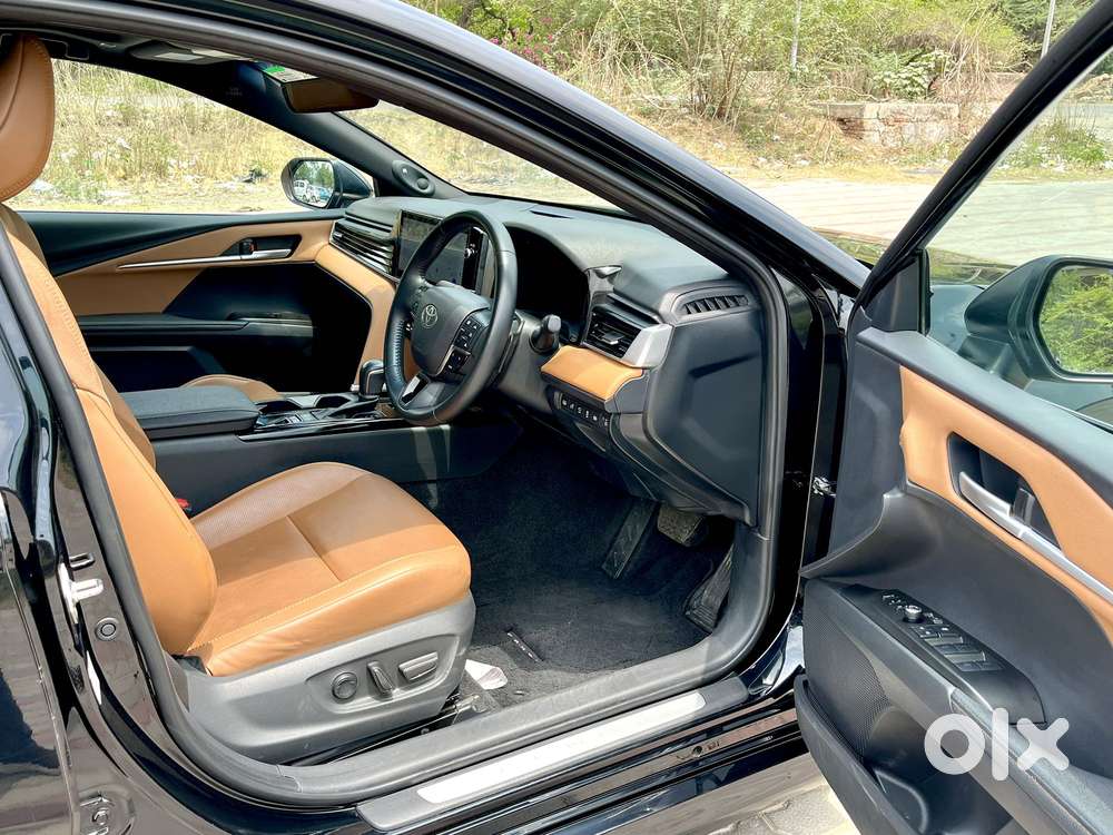 Toyota Camry Hybrid, 2025, Cng & Hybrids