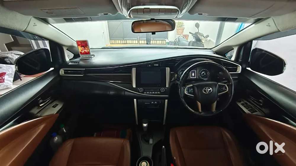 Toyota Innova Crysta 2017